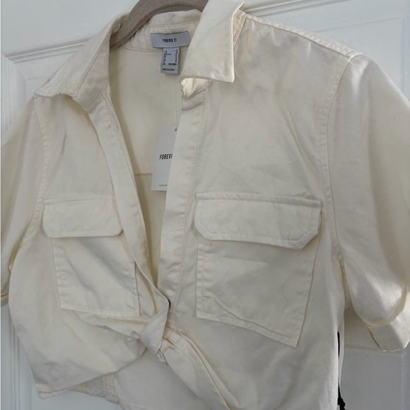 NWT Forever 21 cropped blouse - Picture 2 of 4
